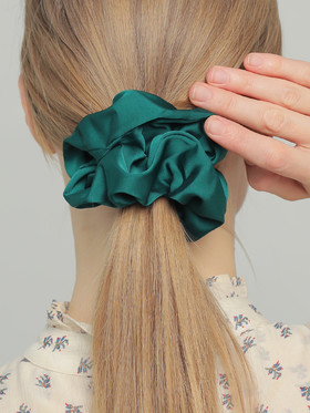Комплект резинок для волос зеленого, бежевого цвета 2 шт.