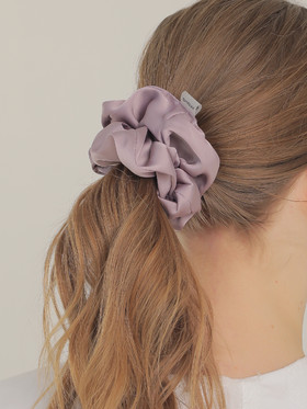 Резинка для волос лилового цвета